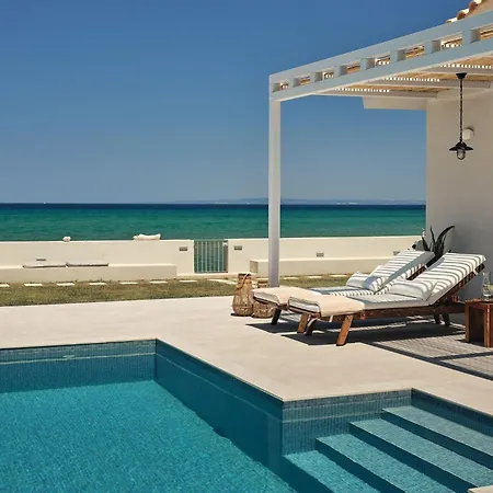 Awesome Zakinthos - Vasonda | 3 Bedrooms - Stunning Beachfront Location - Private Pool Argassi