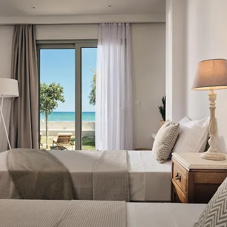 Awesome Zakinthos - Vasonda | 3 Bedrooms - Stunning Beachfront Location - Private Pool * Argassi