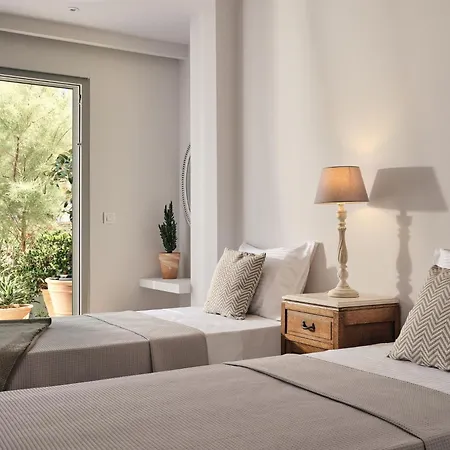 Awesome Zakinthos - Vasonda | 3 Bedrooms - Stunning Beachfront Location - Private Pool Villa Argassi